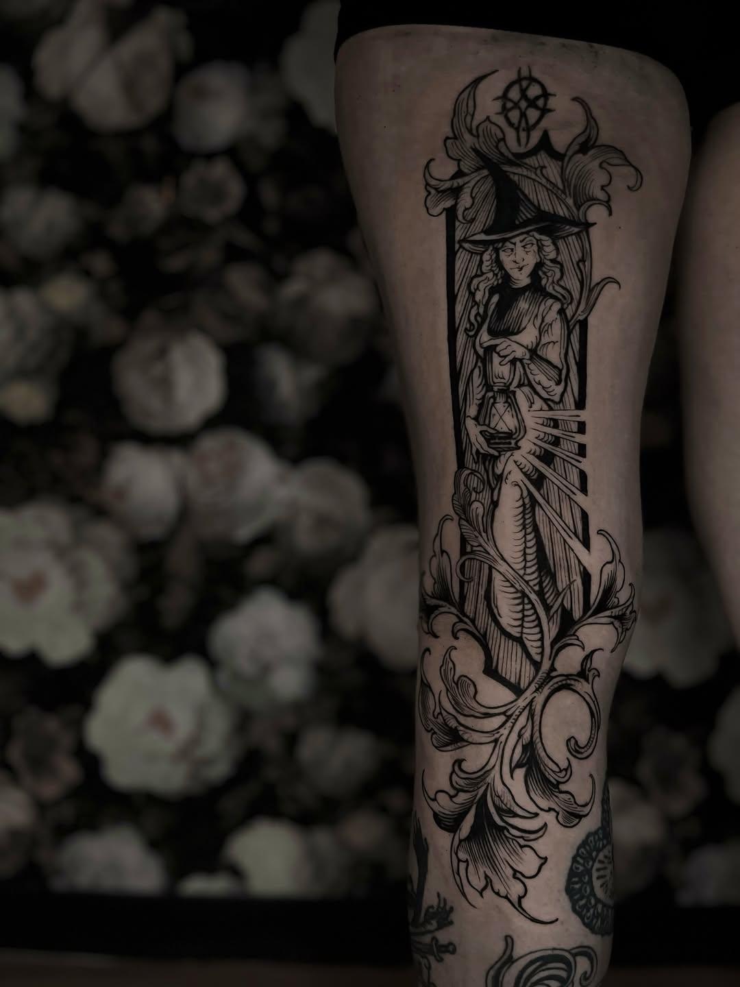blackwork witchy sorcière flash — terrenoire.ttt