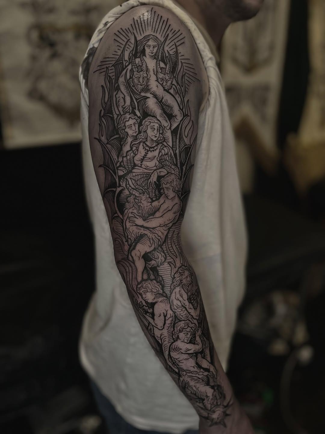 blackwork dark — terrenoire.ttt
