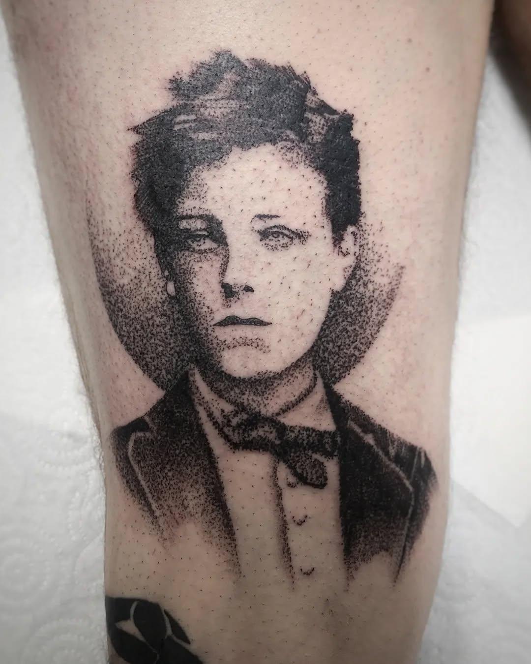 Portrait Rimbaud dotwork cuisse par boran_tattoo