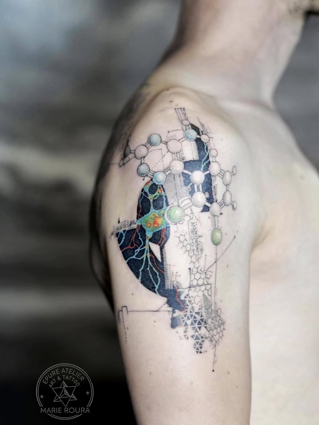 Tatouage Molécule et neurones — marieroura.epureatelier