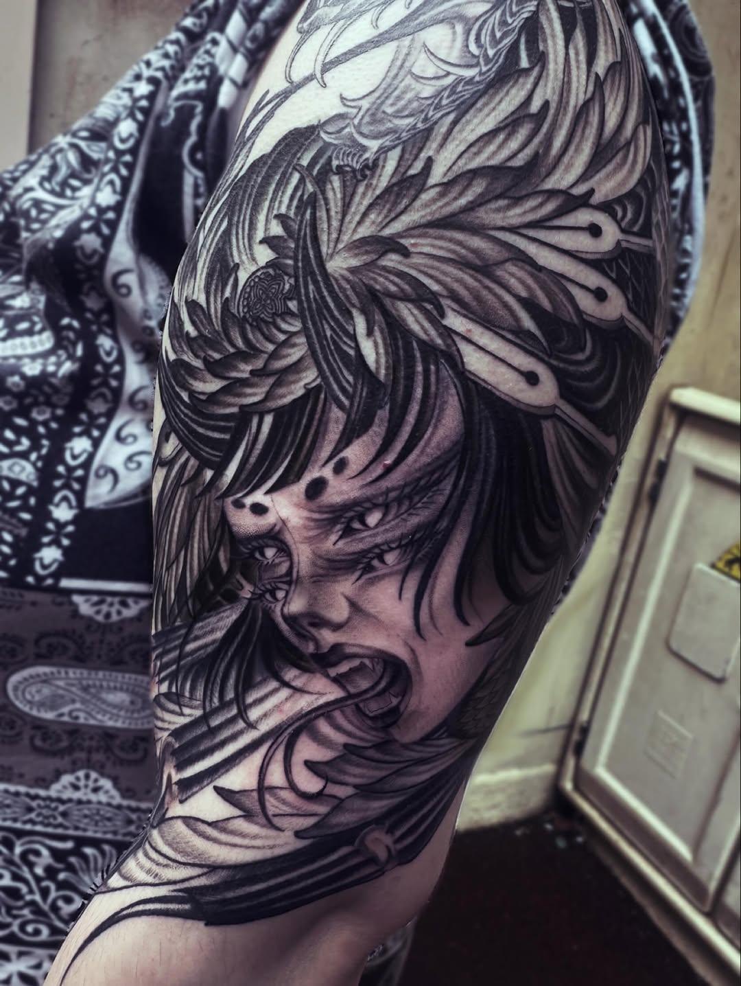 Tatouage dragon asiatique ornementé — kiw_eye