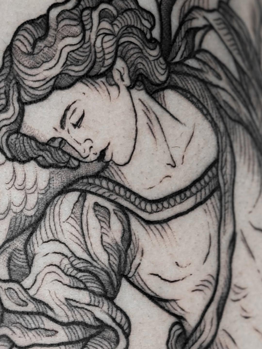 Tatouage Détail finework gravure — neven_tattoo