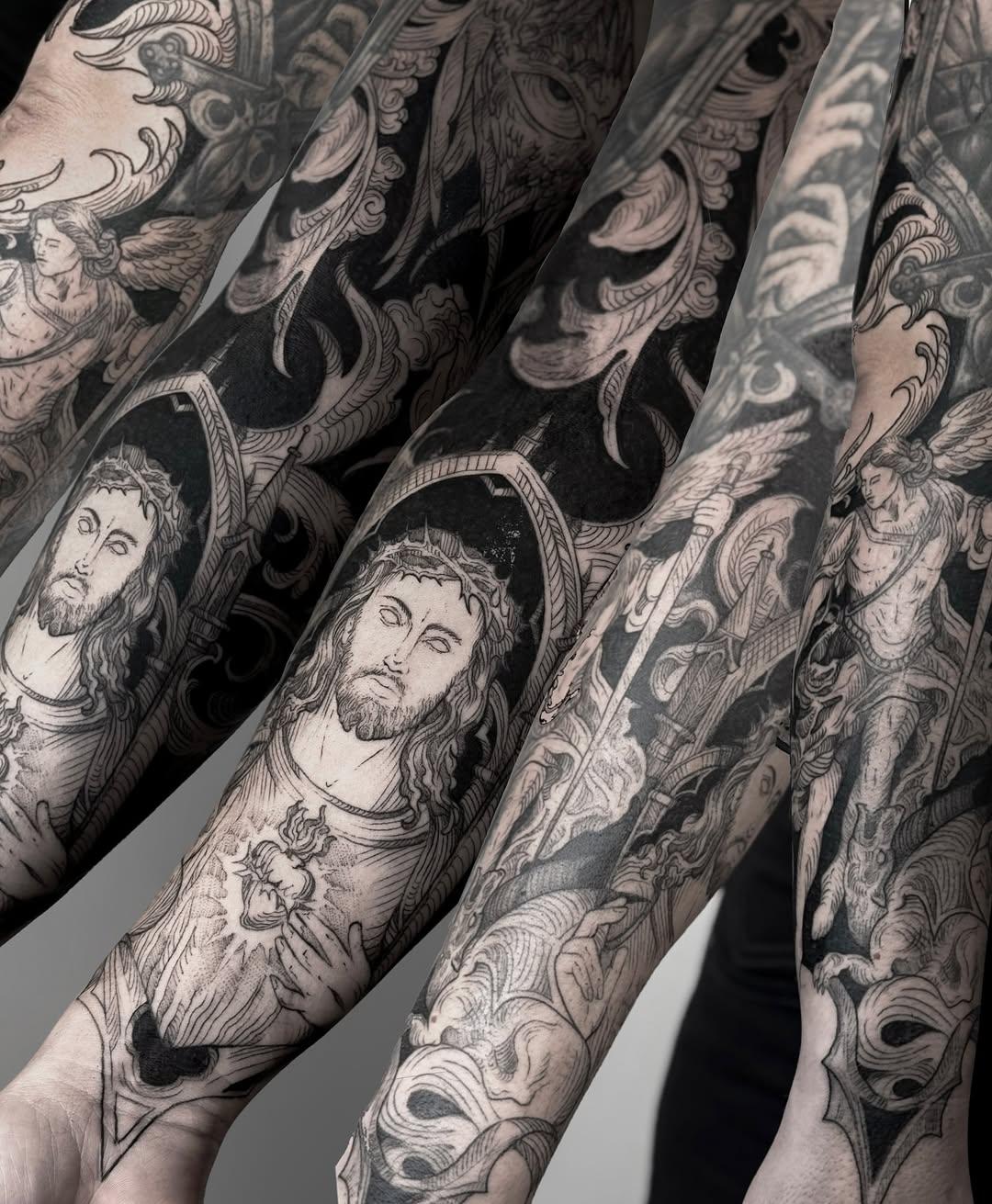Tatouage Scènes bibliques bras complet — neven_tattoo