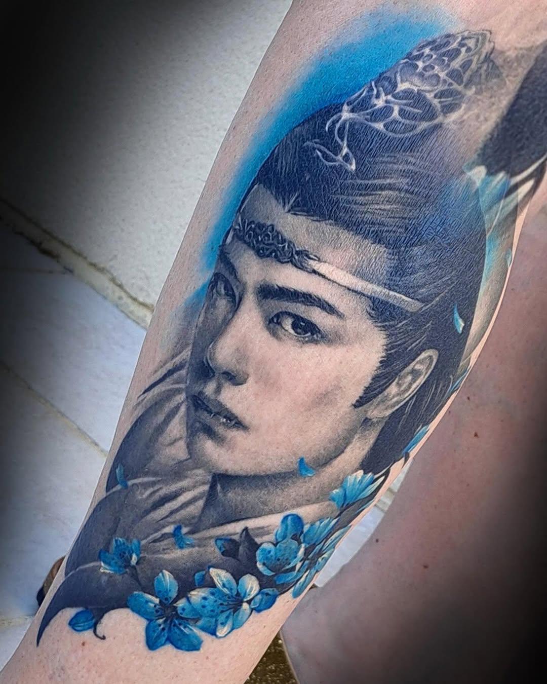 Tatouage Portrait homme bleu — catherinesteuer