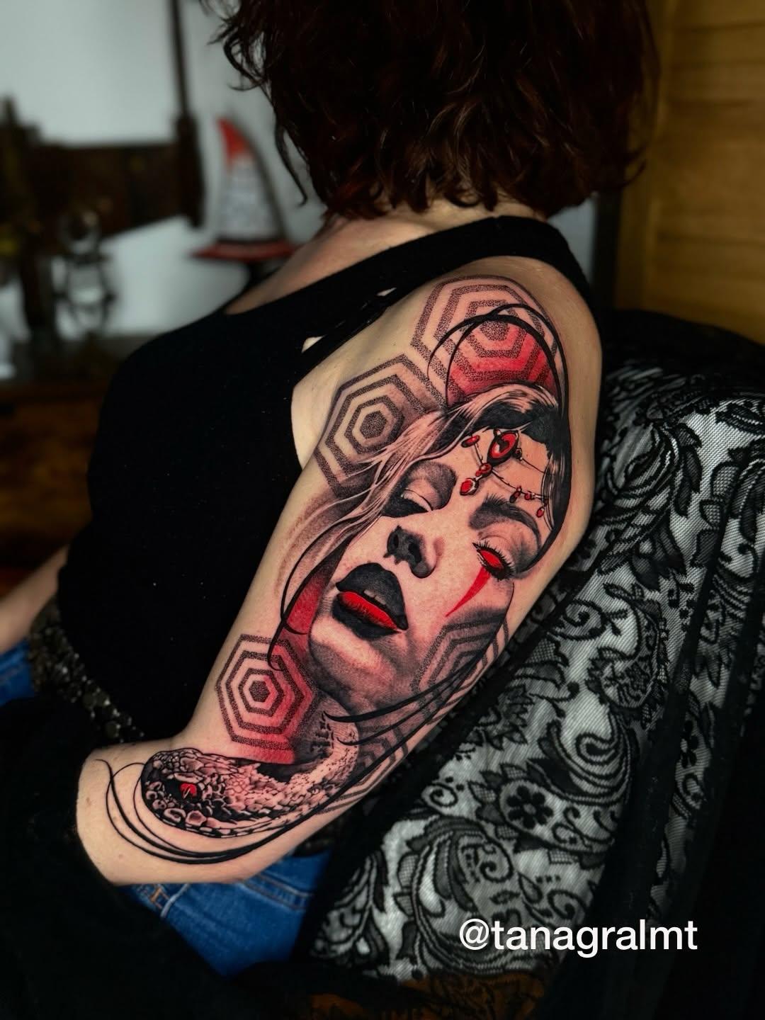 Tatouage Vouivre créature franc-comtoise — tanagralmt