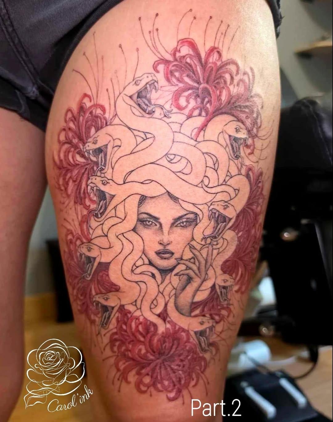 Tatouage médusa — carolink.tattoo.nimes