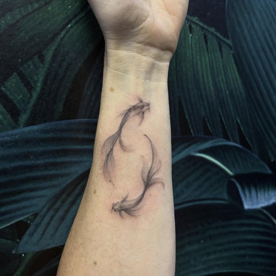Tatouage Poissons-chats dansant one-line — l_aiguilleuse