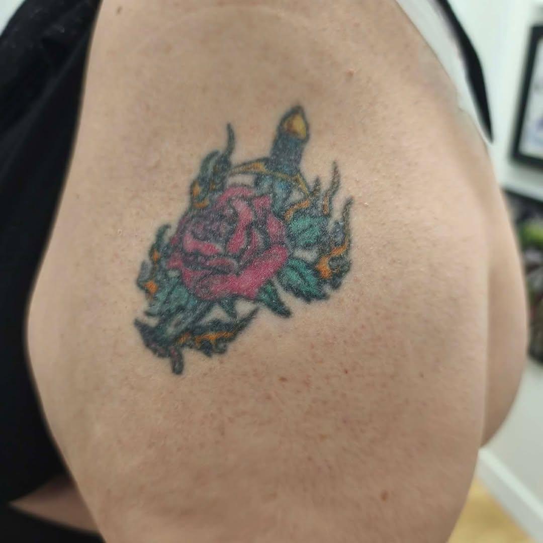 Tatouage Cover ornemental floral — geoff_sin_tattoo