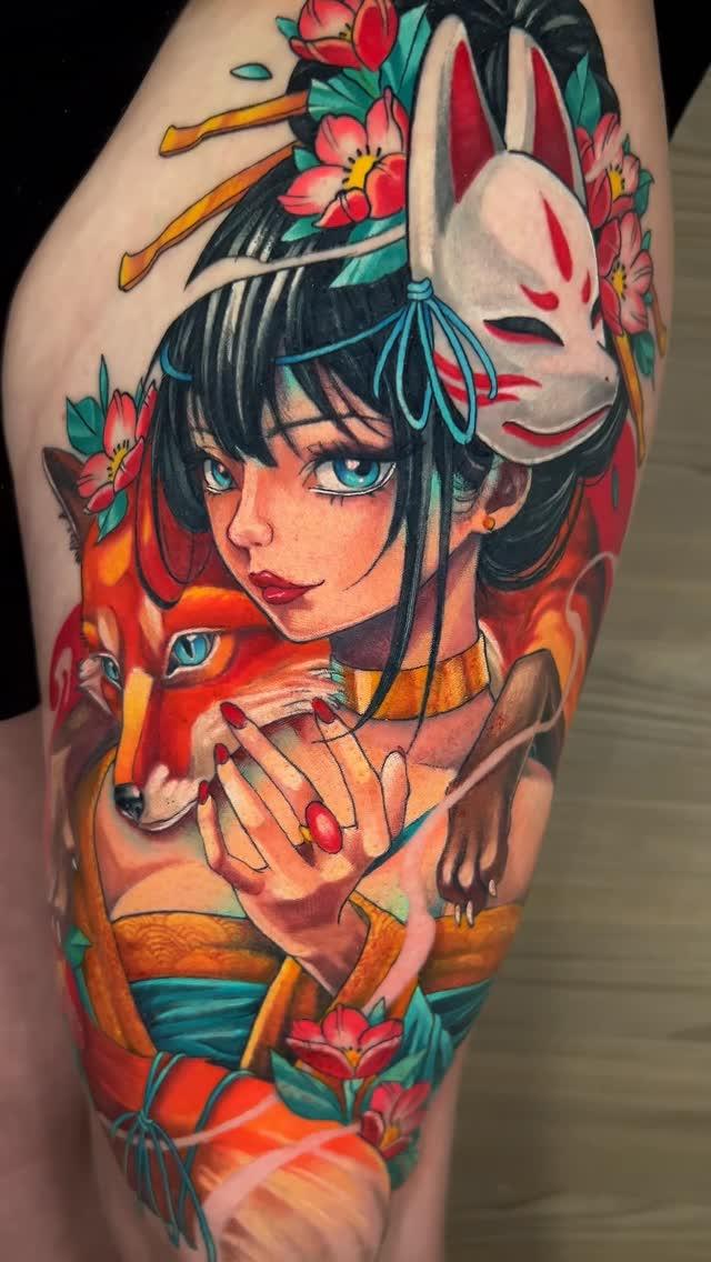 Tatouage Femme anime avec renard et fleurs — laenainkward