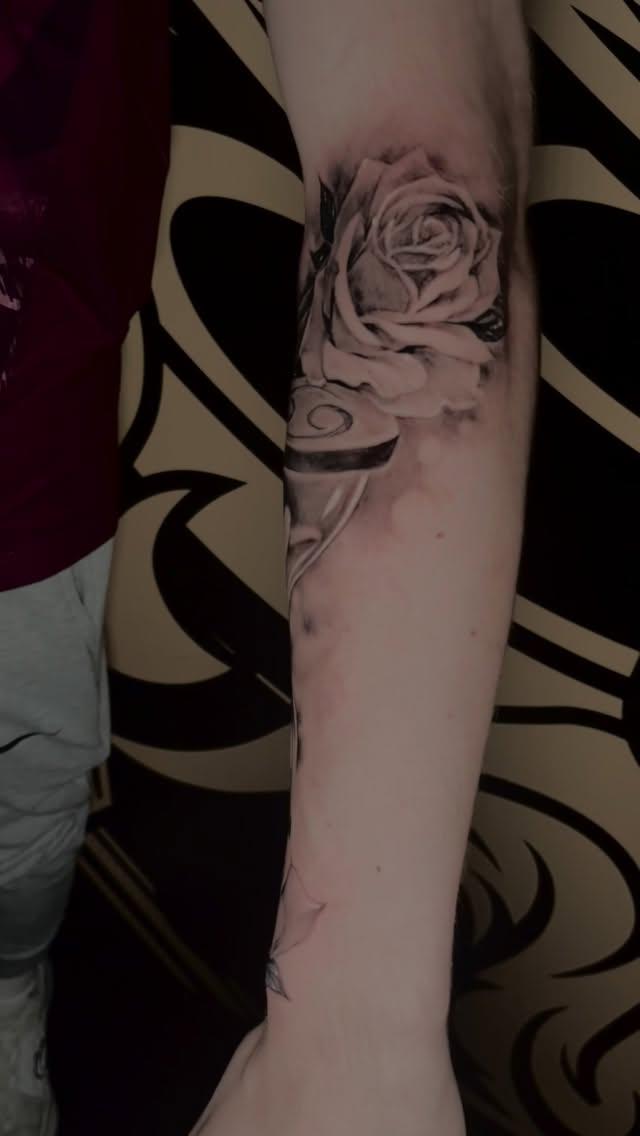 Tatouage rose — chopsuey_tattoo