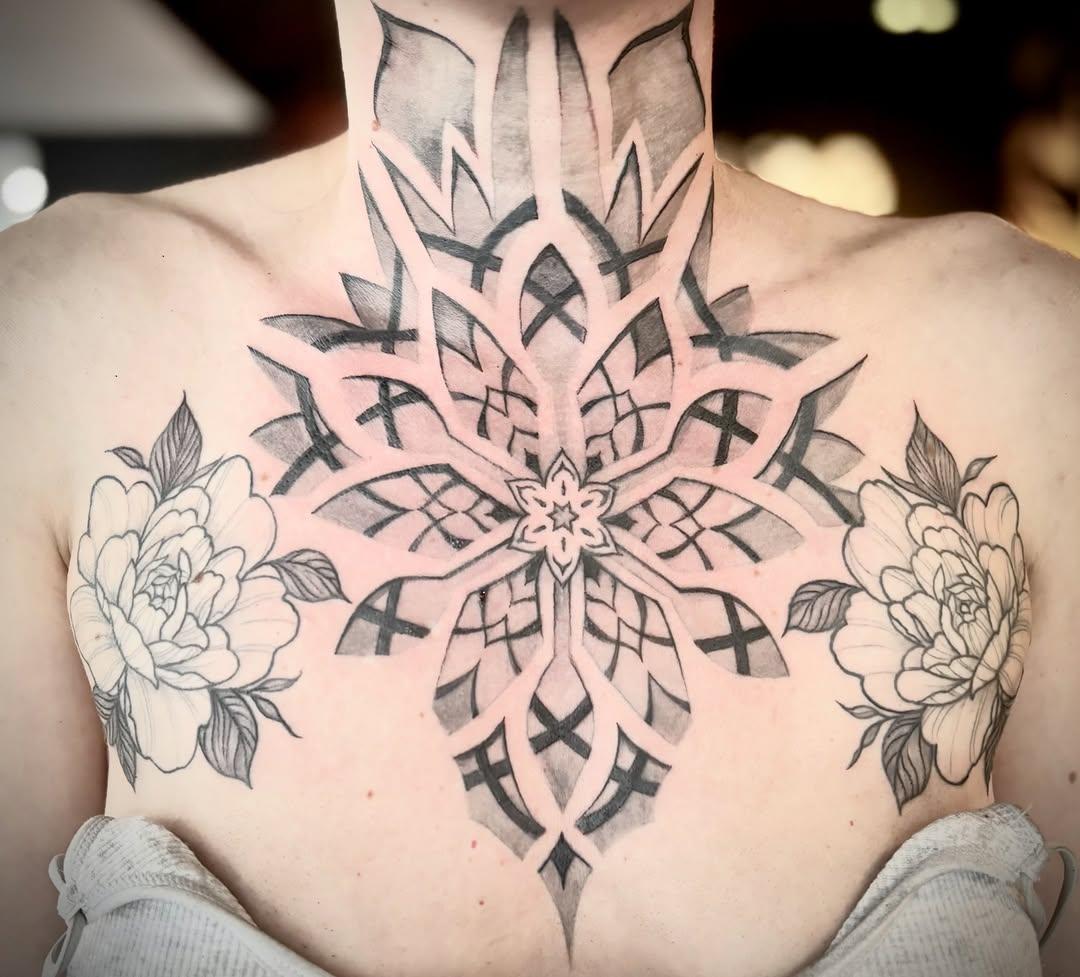 Tatouage mandala geometrique floral — chopsuey_tattoo