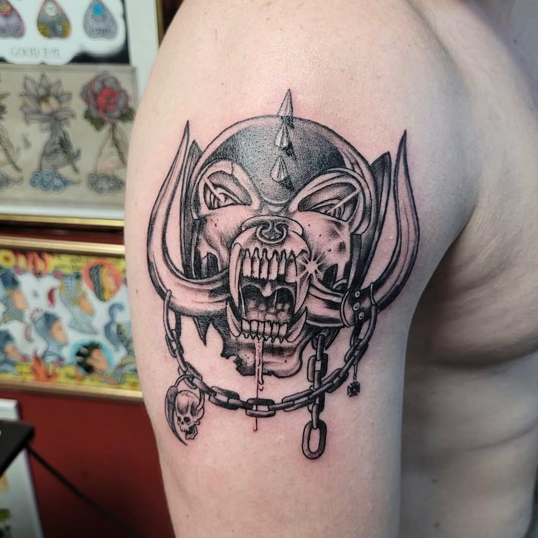 Tatouage Crâne Motorhead — yannickdelaval