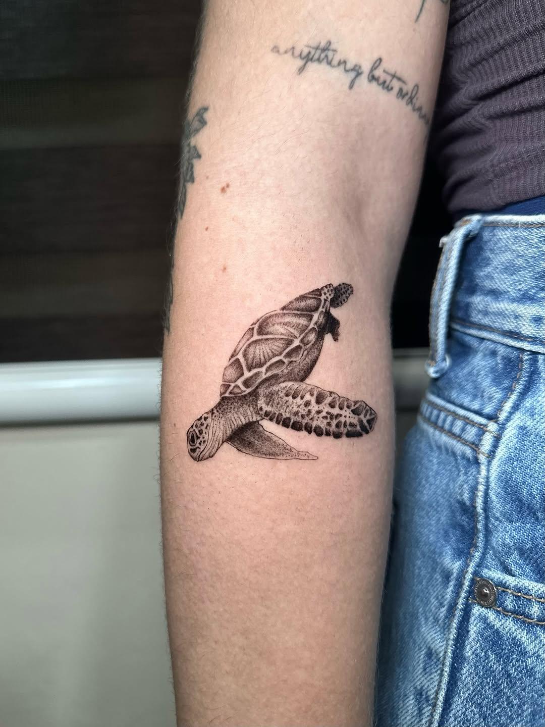 Tatouage tortues marines — lance.regis