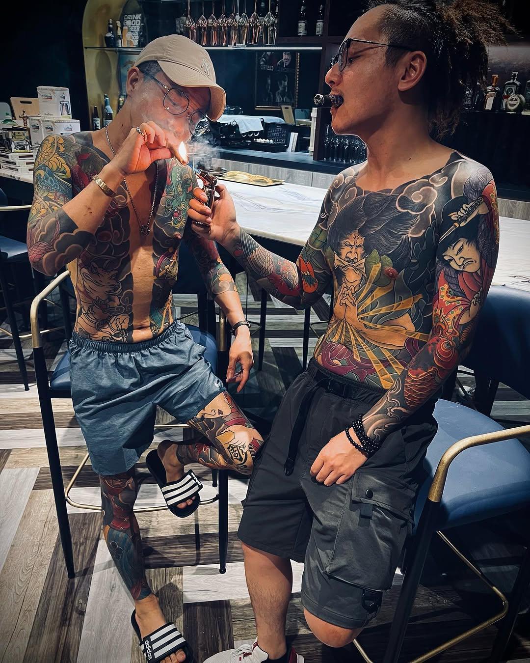 Tatouage Demons et figures japonaises sleeves — biglintattoo
