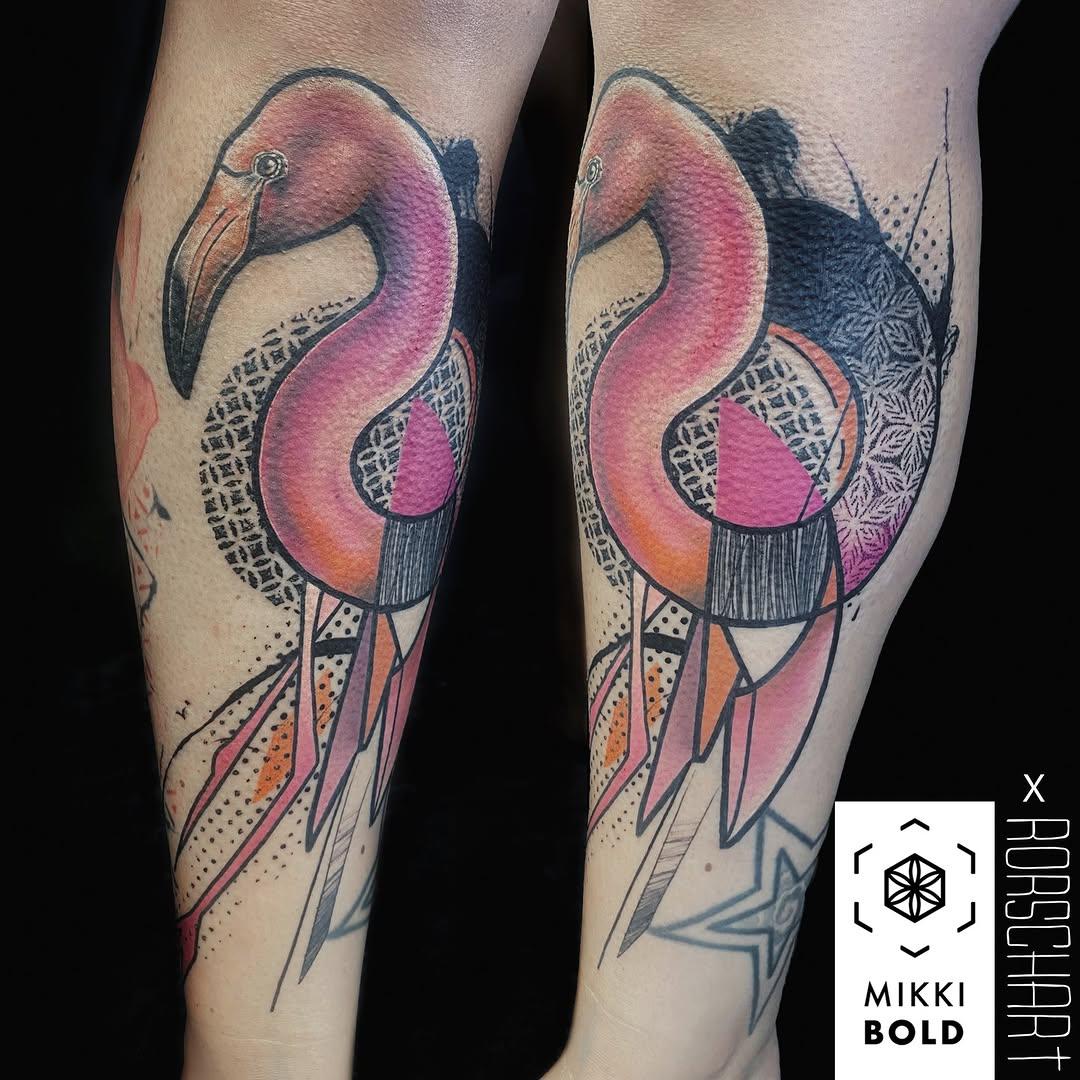 Tatouage Composition abstraite jambe — mikkibold