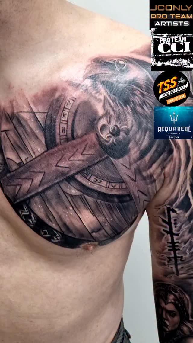 Tatouage Manche complexe - crâne surréaliste — kriss_ink_inn_highway