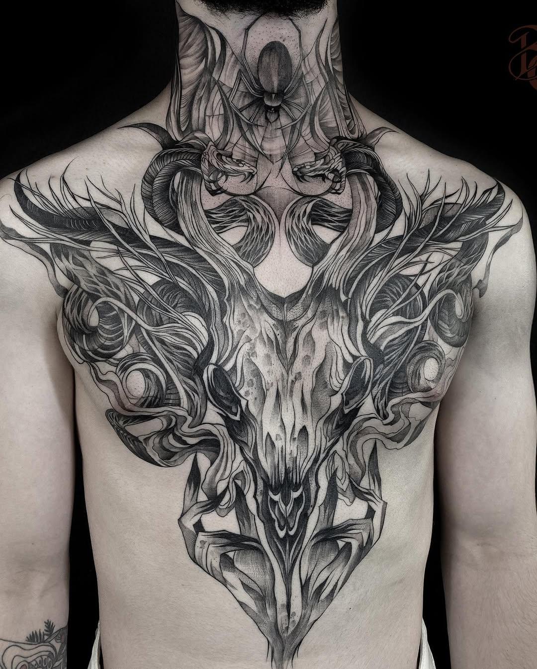 Tatouage guerrier torse — boutdecharbon