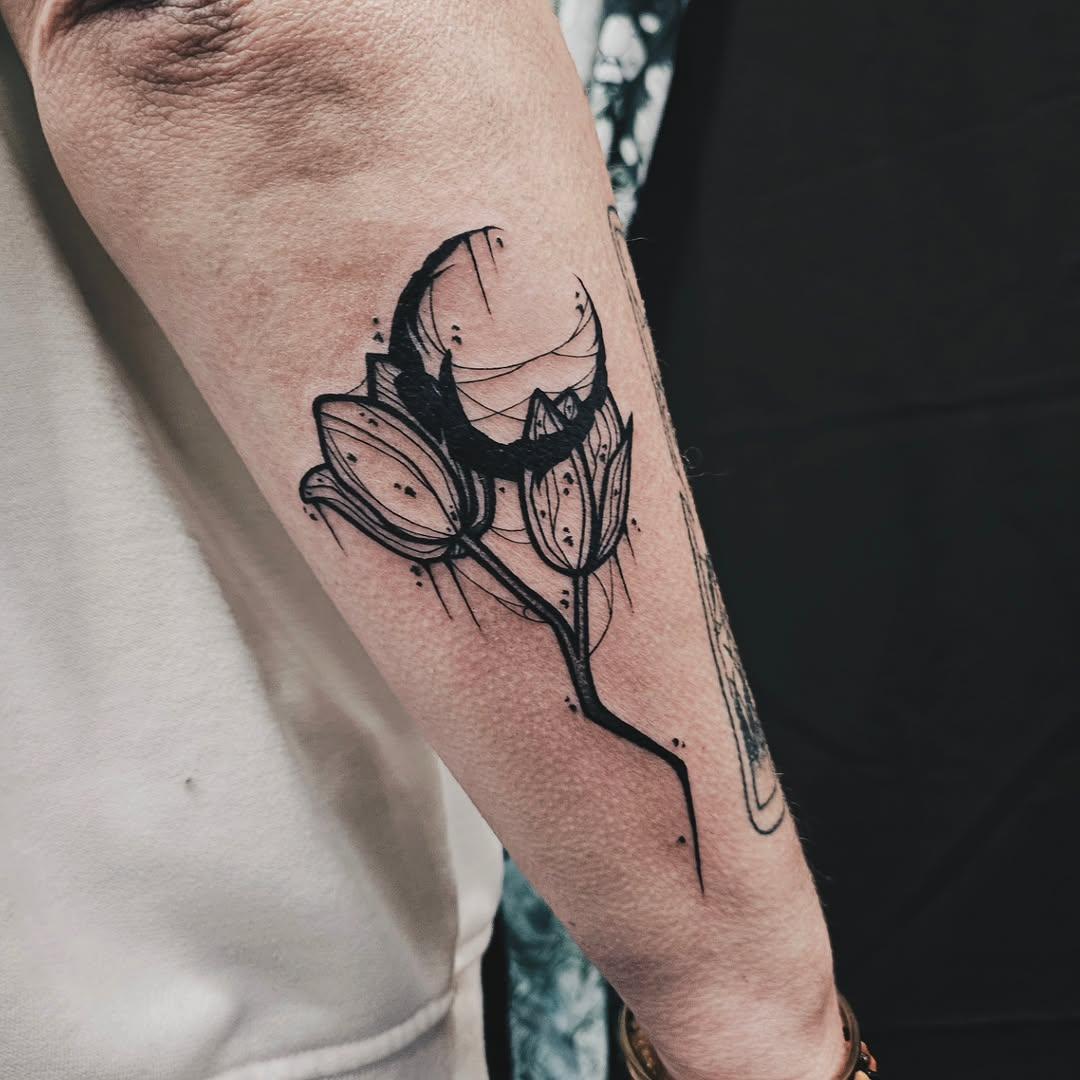 Tatouage Créature florale — aphrodisi_arts