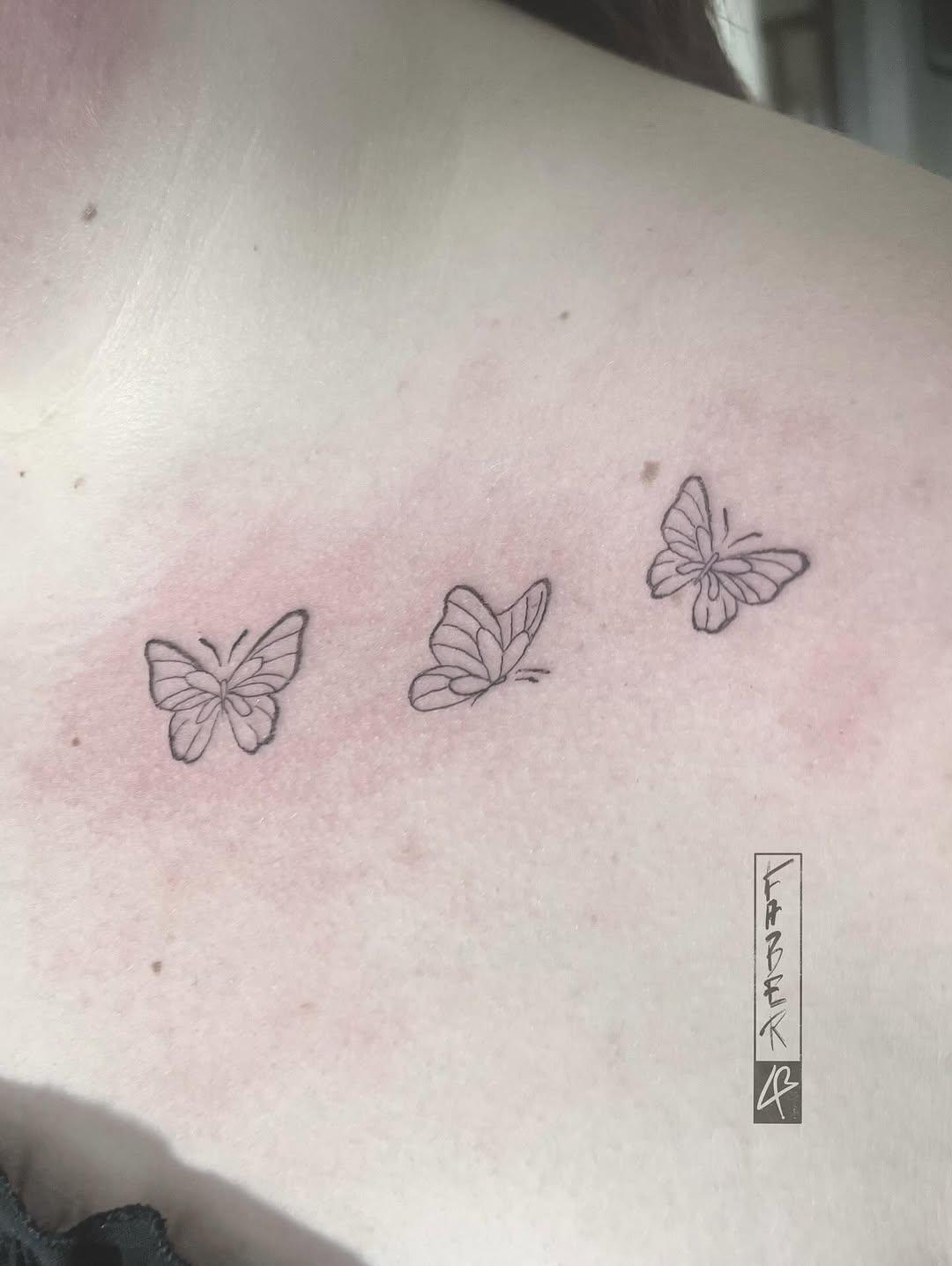 Tatouage lapin cartoon fin — faber_ttt