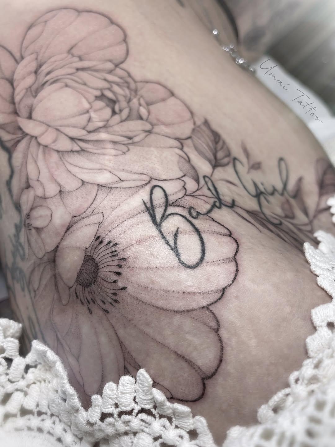 Tatouage Recouvrement cicatrices ornemental — umaitattoo