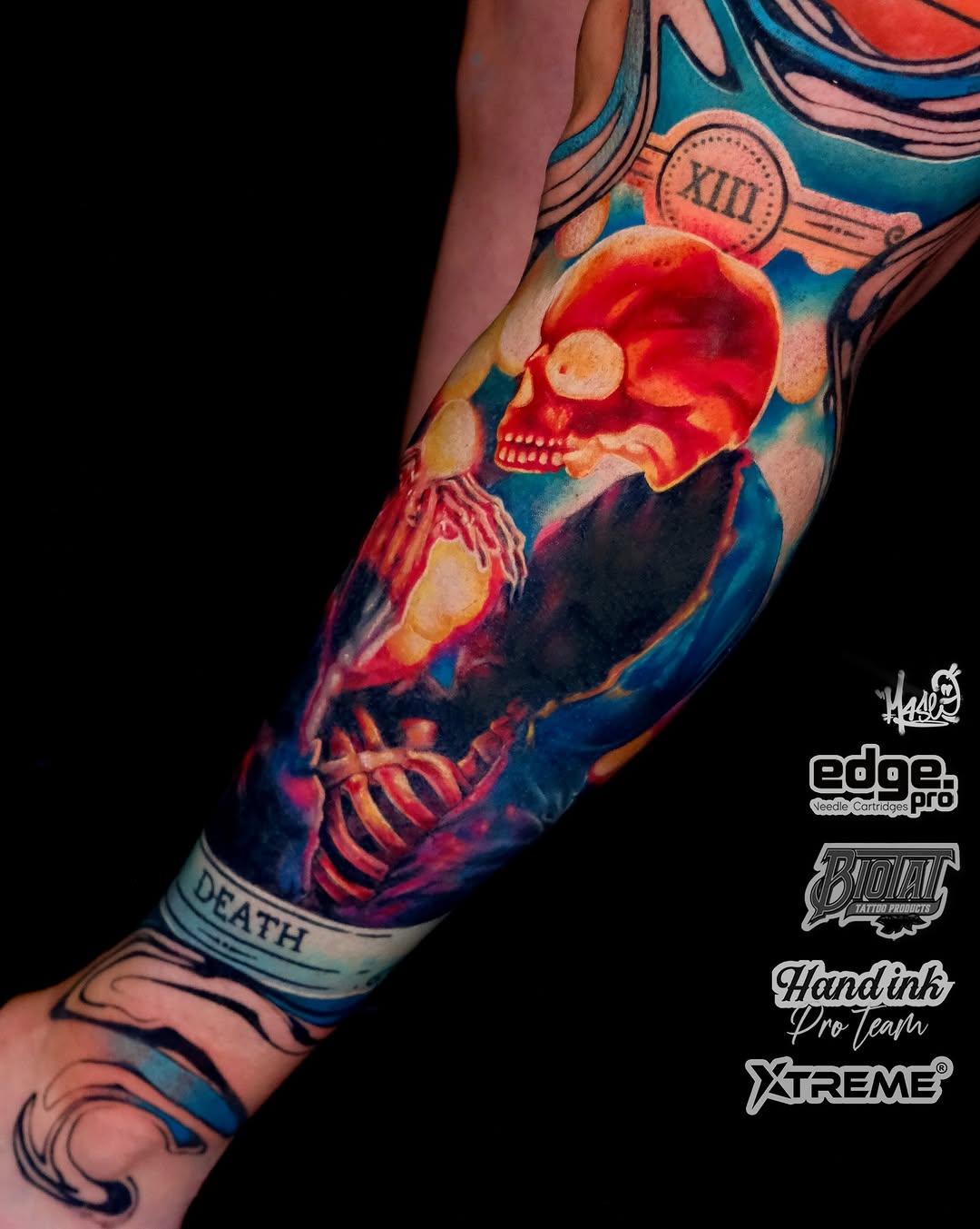 Tatouage The Death Tarot mollet — a.mase.ink