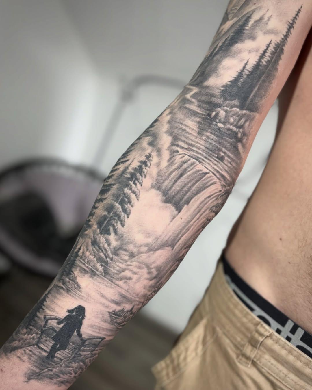 Tatouage paysage montagne naturel — kazerquid