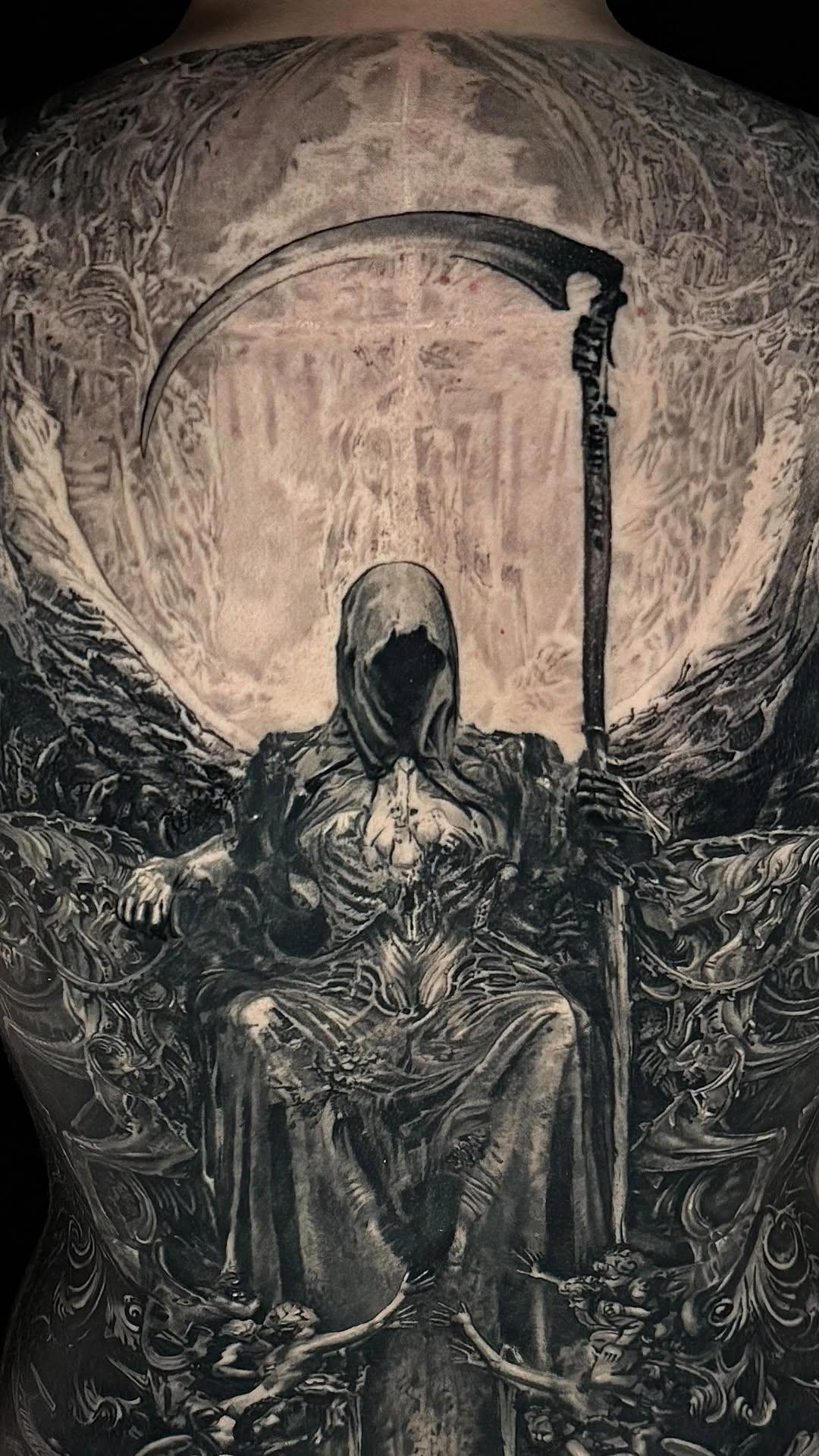 Tatouage Death dos complet 61h — kalguartattoo