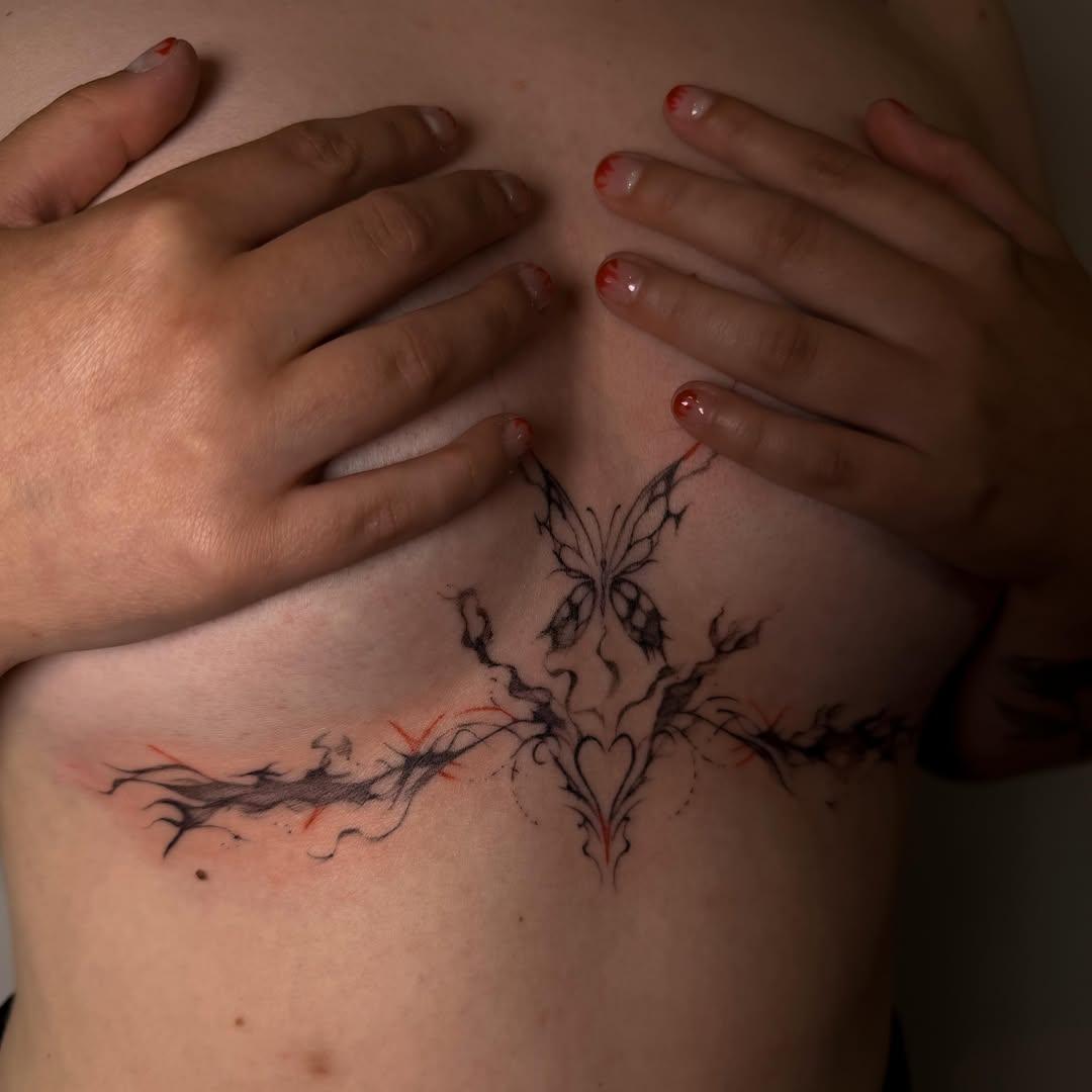 Tatouage Fleur et typographie — l_indelebile