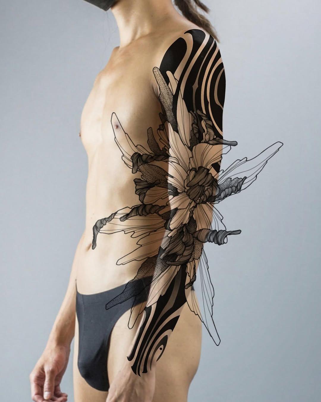 Tatouage fleur wildflower buste — joc.tattooer