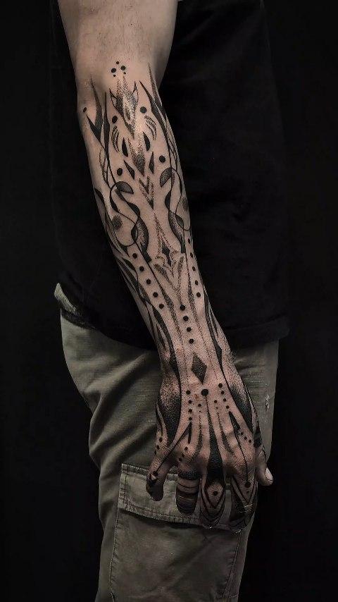 Tatouage Sailor G main freehand — sailorjune.ttt