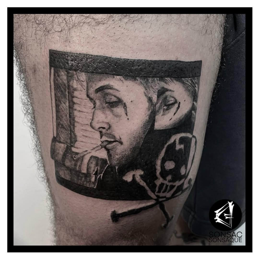 Tatouage Créature hérisson épines — sonsacsonsaque