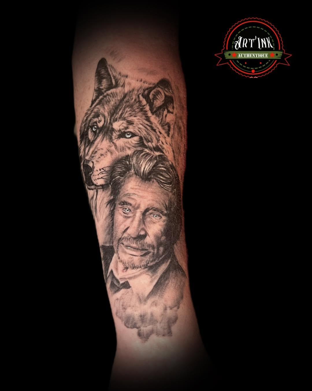 Tatouage Lion et Johnny Hallyday portrait — artinksimtattoo