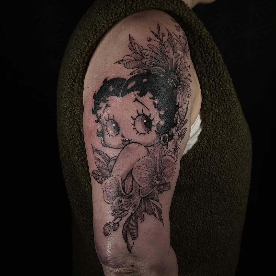 Tatouage Fleurs et portrait — le_kiks_tatouage