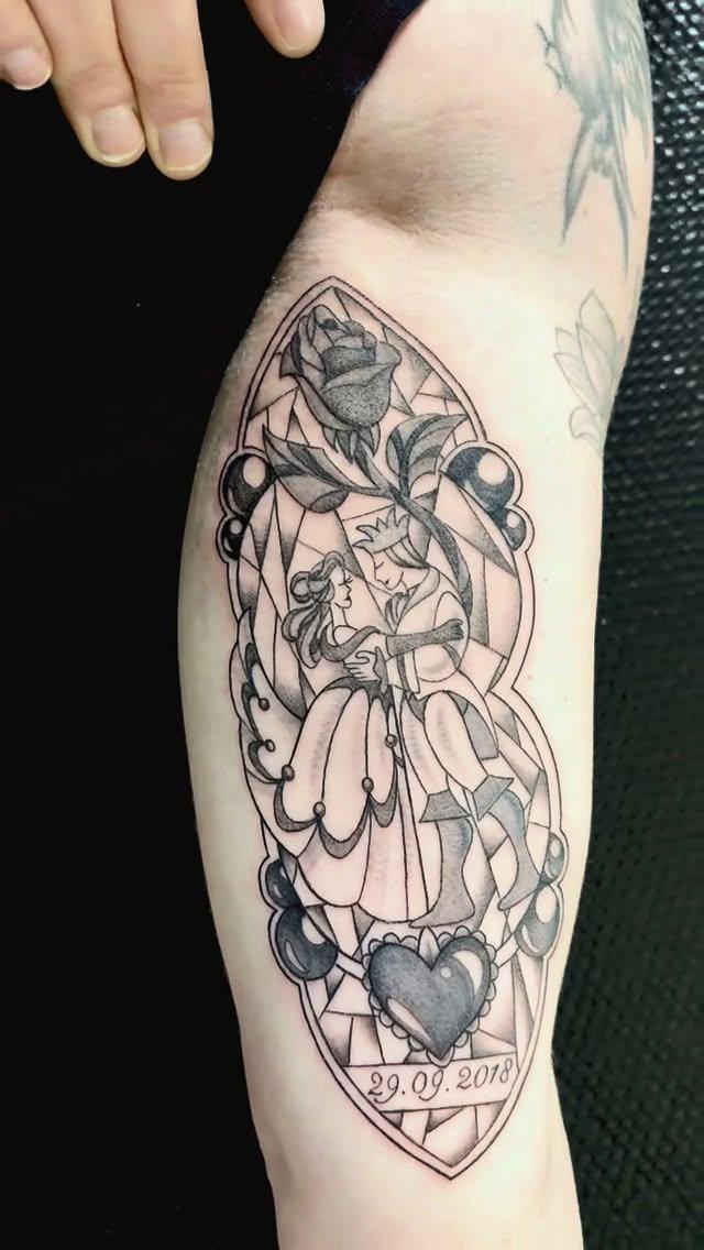 Tatouage Belle et la Bête — red_apple_tattoo