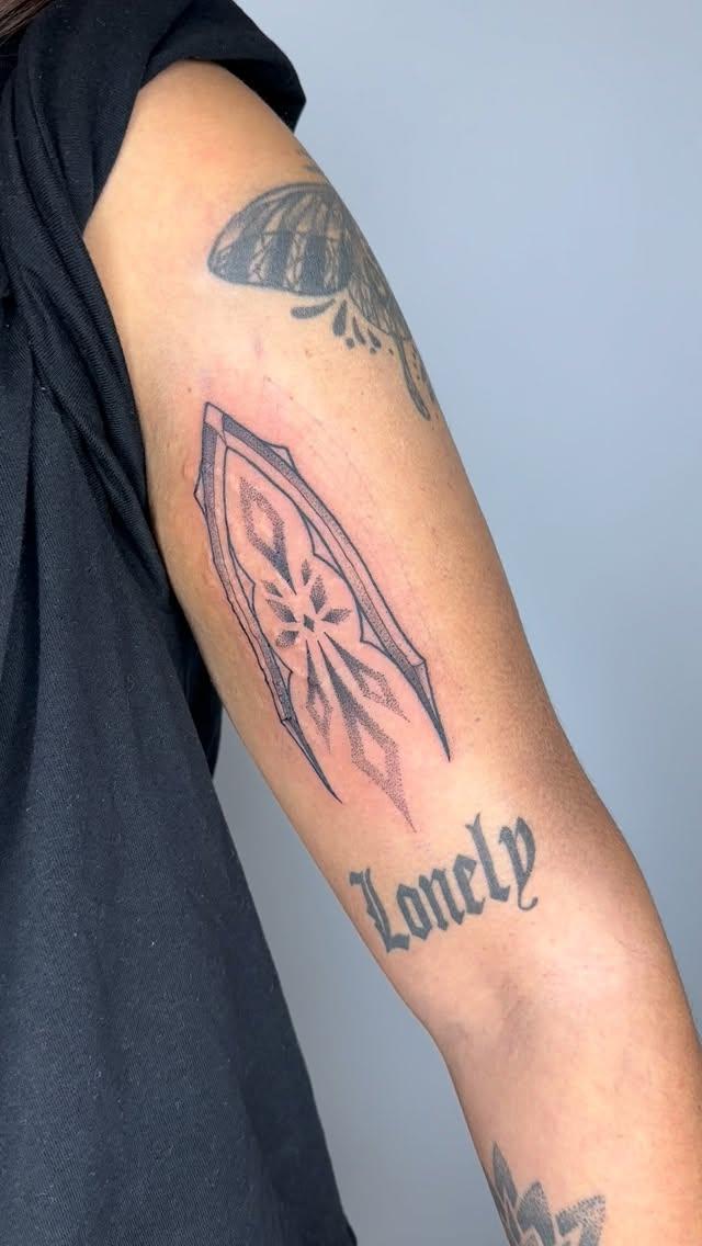 Tatouage Ornemental gothique — rob.ink