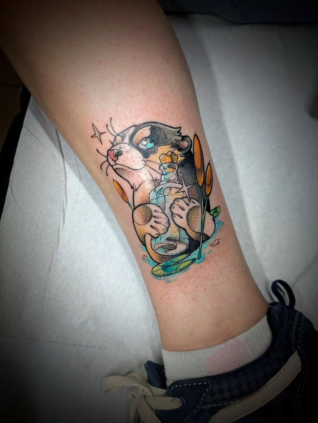 Tatouage Loutre couleur avant-bras — degood_tattoo