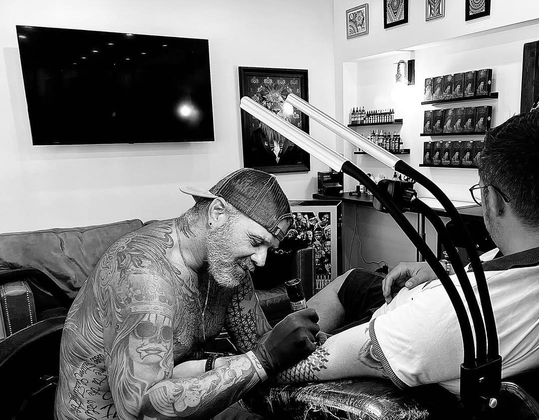 Tatouage Mandala géométrique en cours — al_hijazi_tattoo