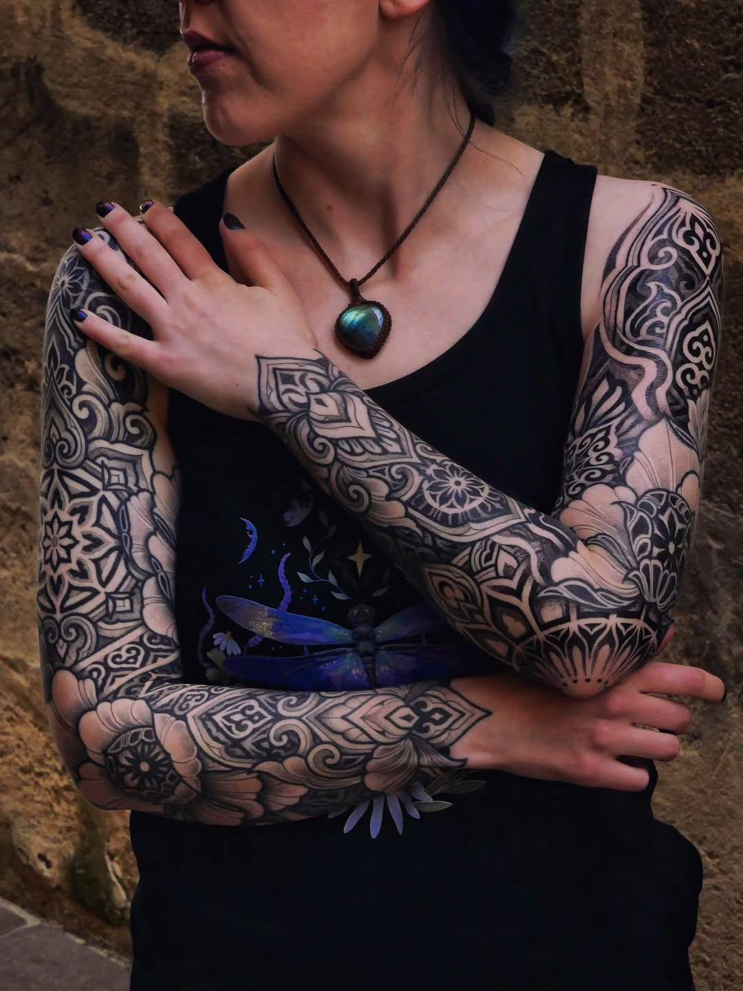 Tatouage Double sleeve ornementale géométrique — 6rilink