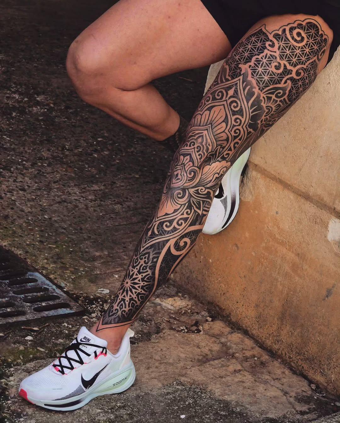 Tatouage Full leg ornementale complet — 6rilink