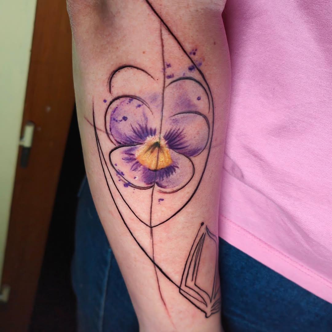 Tatouage pensée violette single line couleur — kodama_no_project