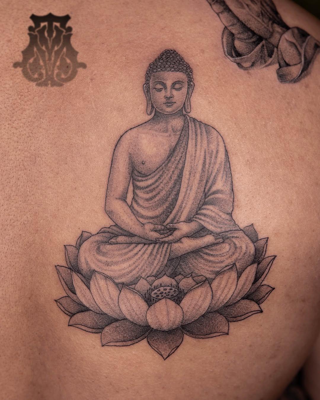 Tatouage Bouddha blackandgrey — marvelousmarvintattoo