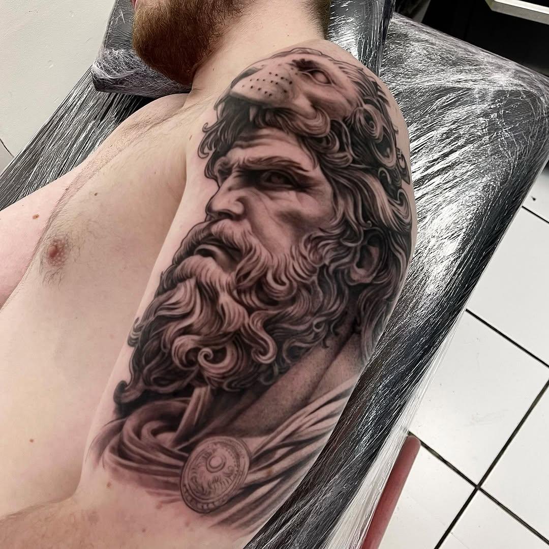 Tatouage portrait homme Lakers bras — xiebin1985simon
