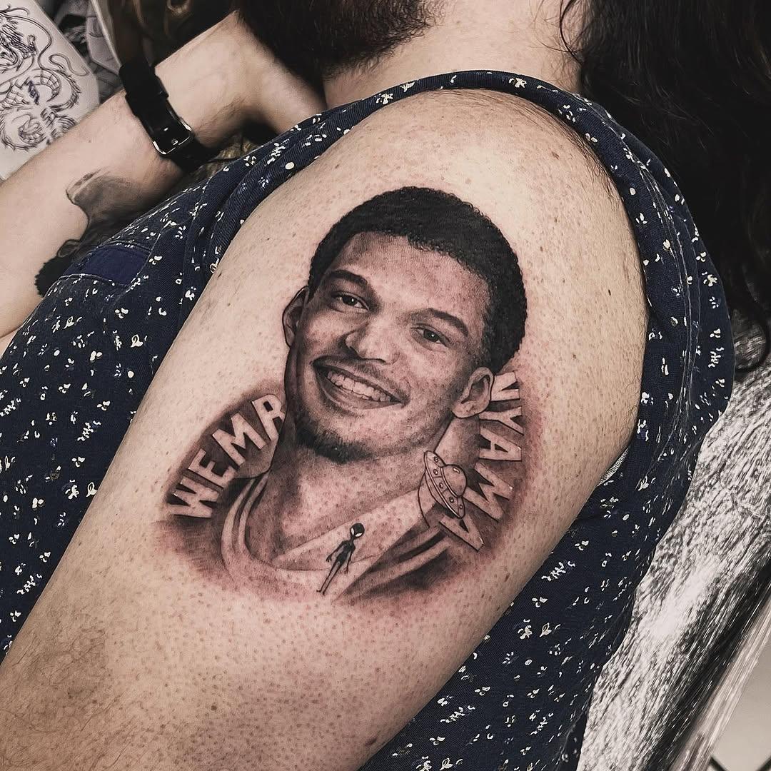 Tatouage alien soucoupe NBA avant-bras — xiebin1985simon