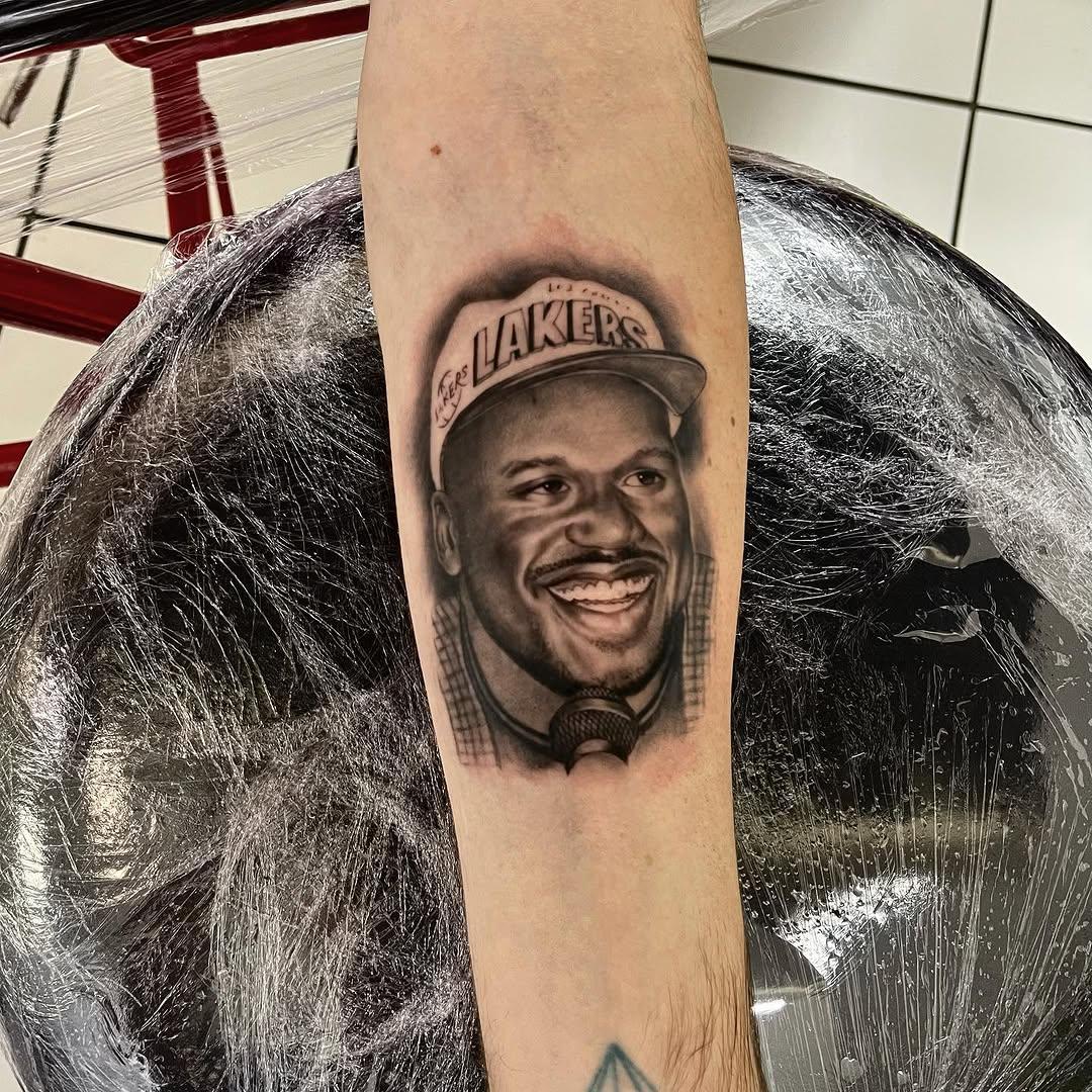 Tatouage requin couronne NBA avant-bras — xiebin1985simon