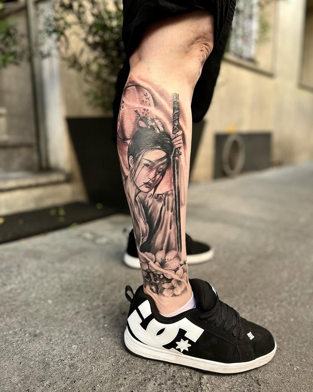 Tatouage Geisha noir et gris — anser_tattoo