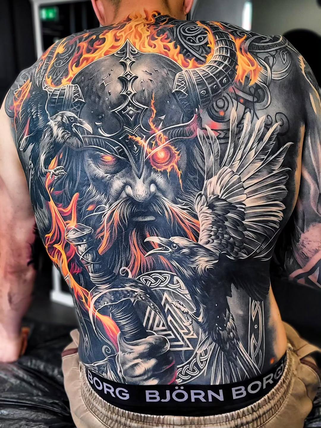 Tatouage Démon Oni avec flammes et ornements — martinsjoooberg