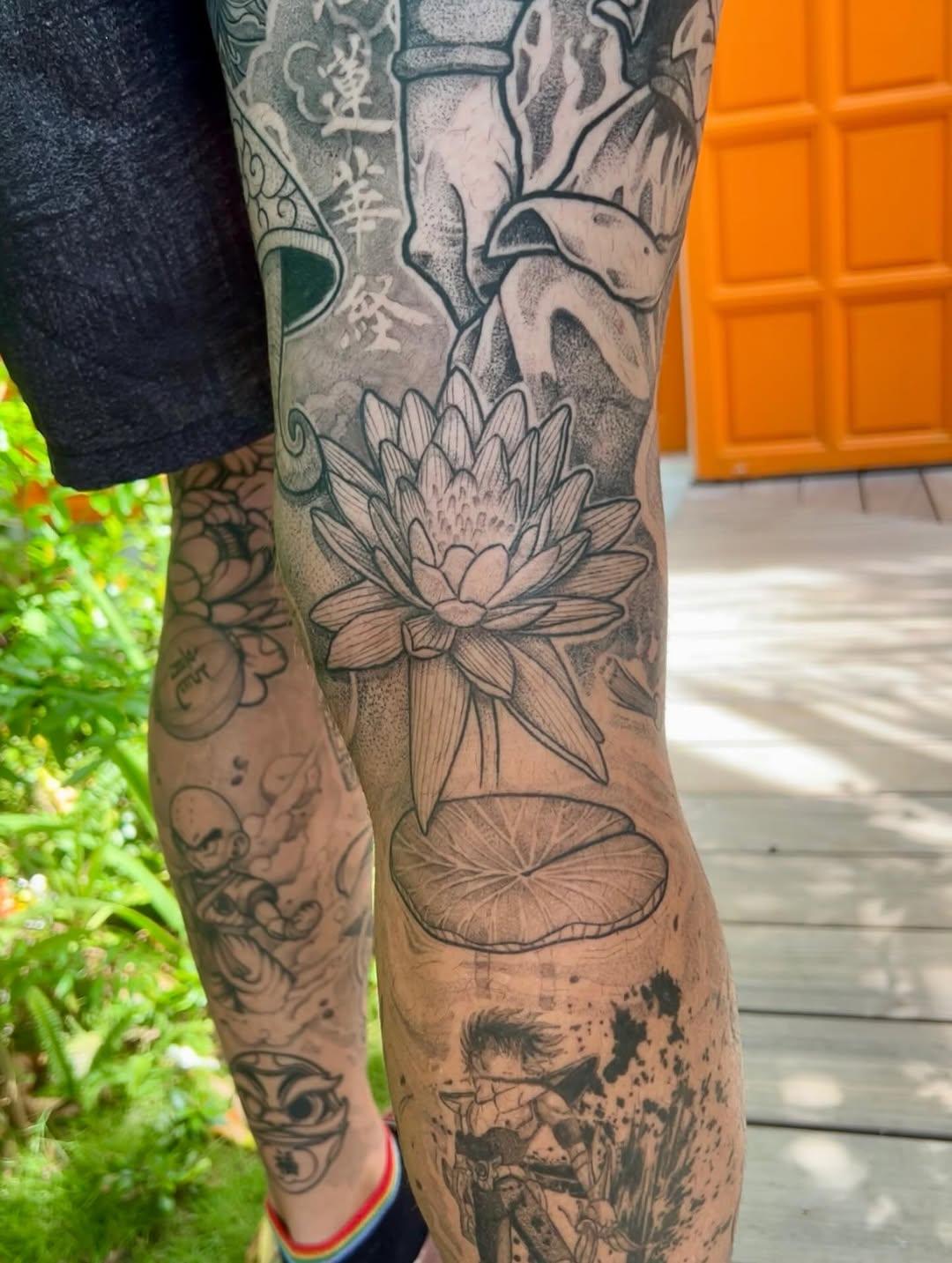 Tatouage Fleur de lotus — seym_ink