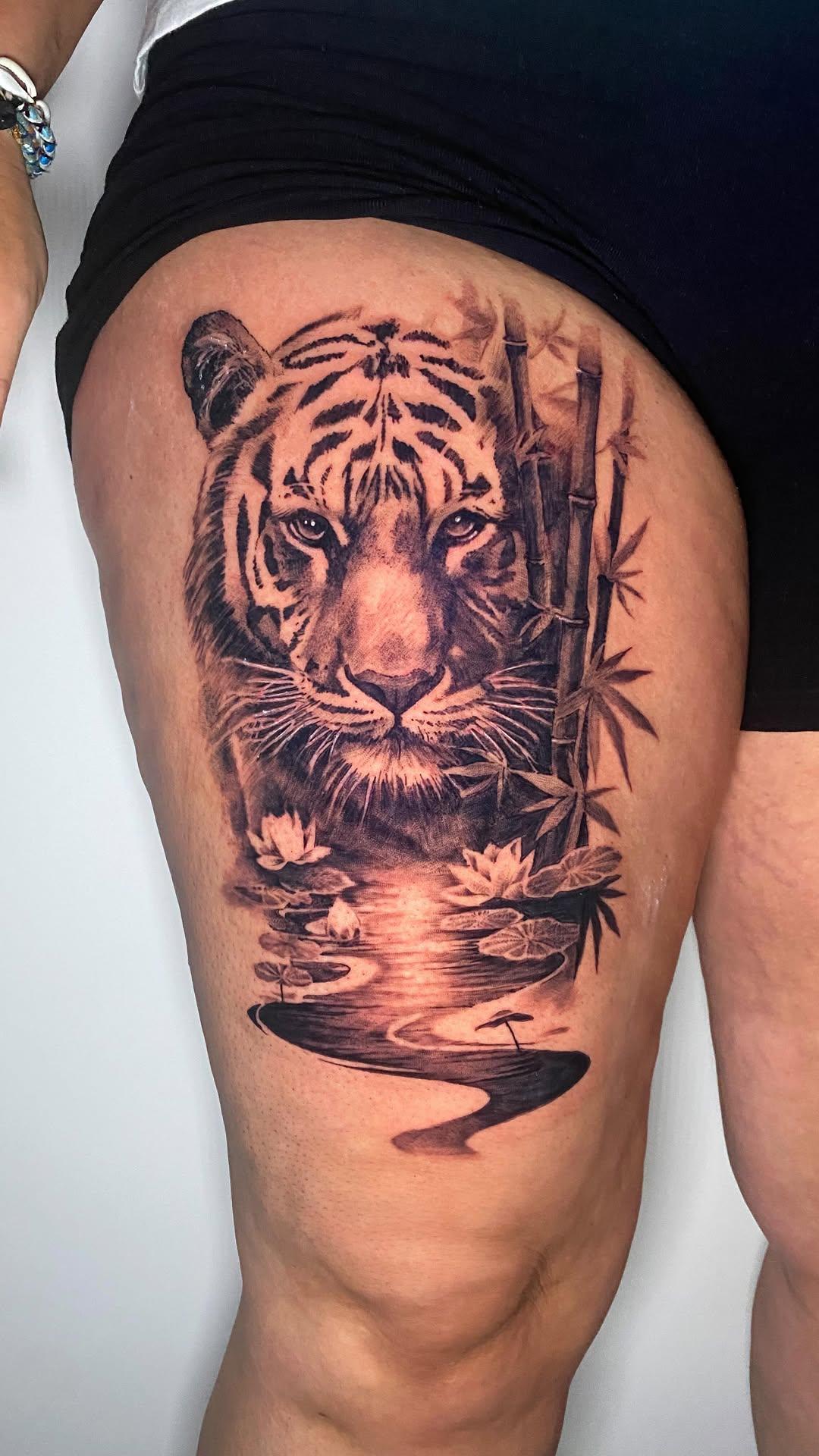 Tatouage Tigre réaliste flash — rhum1.tattoo
