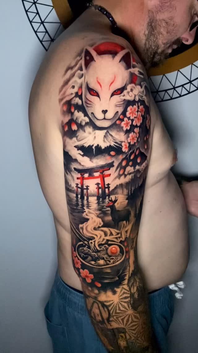 Tatouage Renard japonais demi-manchette — rhum1.tattoo