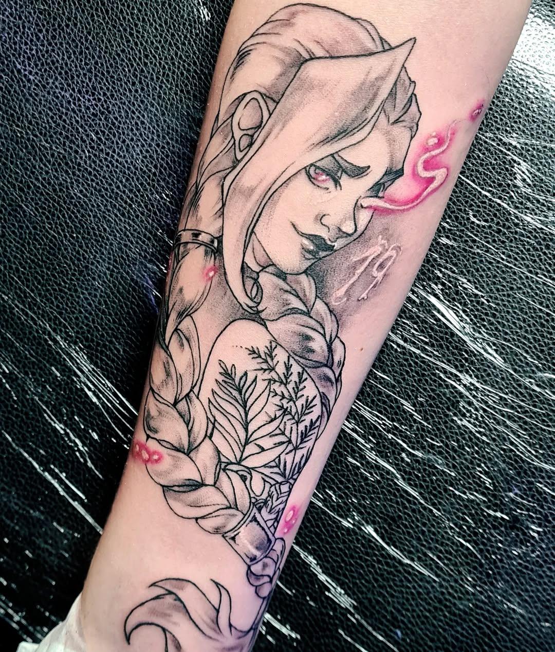 Tatouage Jinx Arcane avant-bras — hyene_tattoo